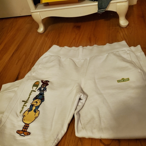 Champion x Seasme Street Set - Picture 7 of 16